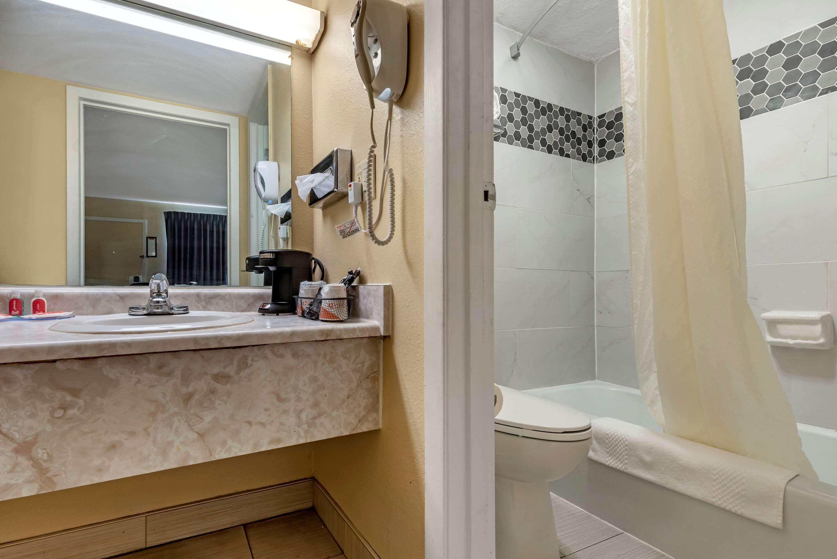 Econo Lodge Erlanger - Cincinnati Airport Ngoại thất bức ảnh